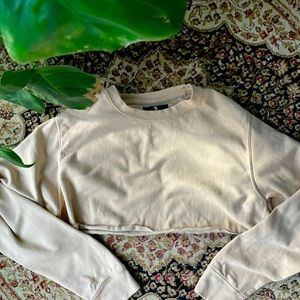 PrettyLittleThing Crop Top Sweater